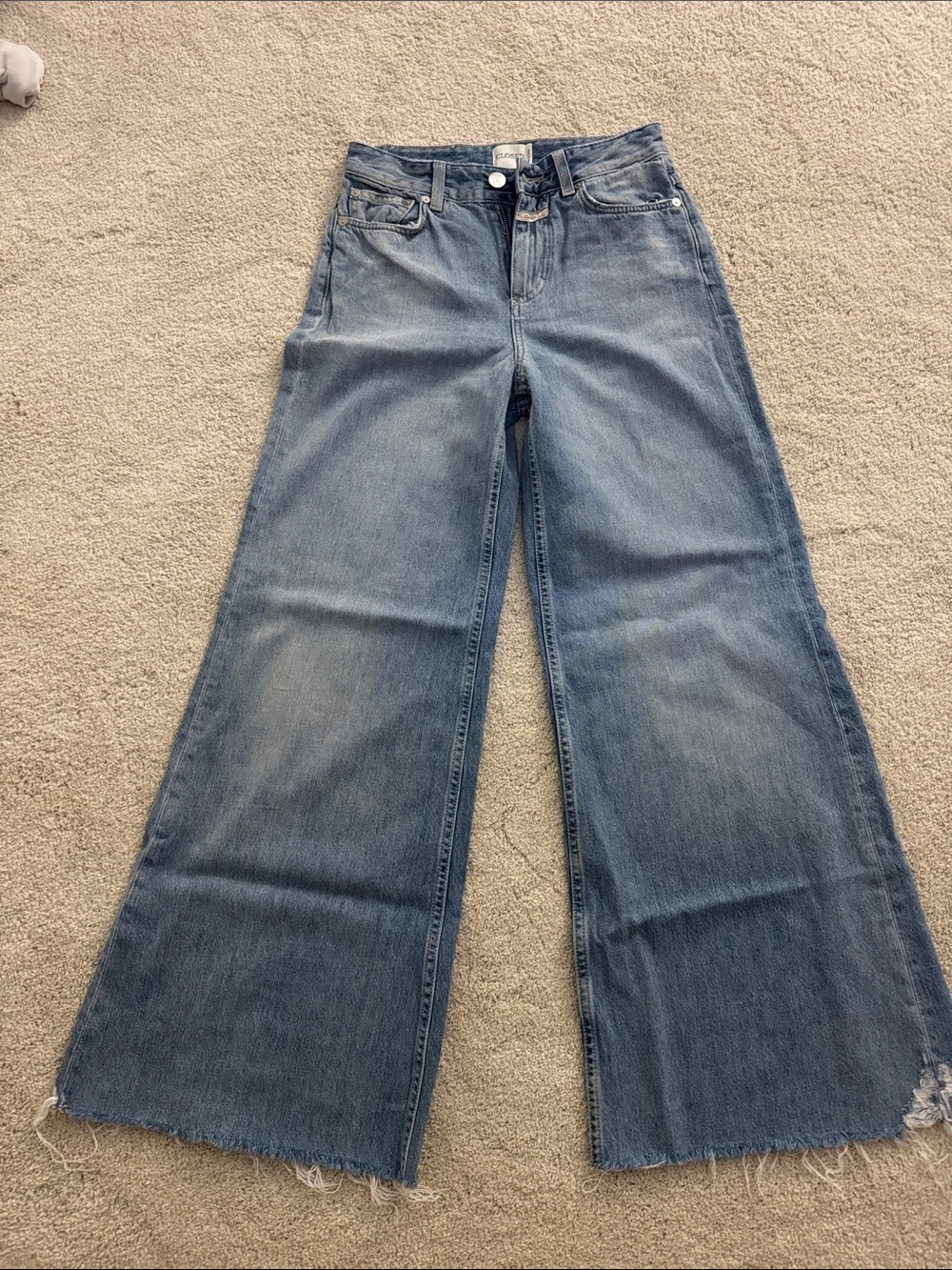 Closed Light Blue Wide-Leg Denim Jeans